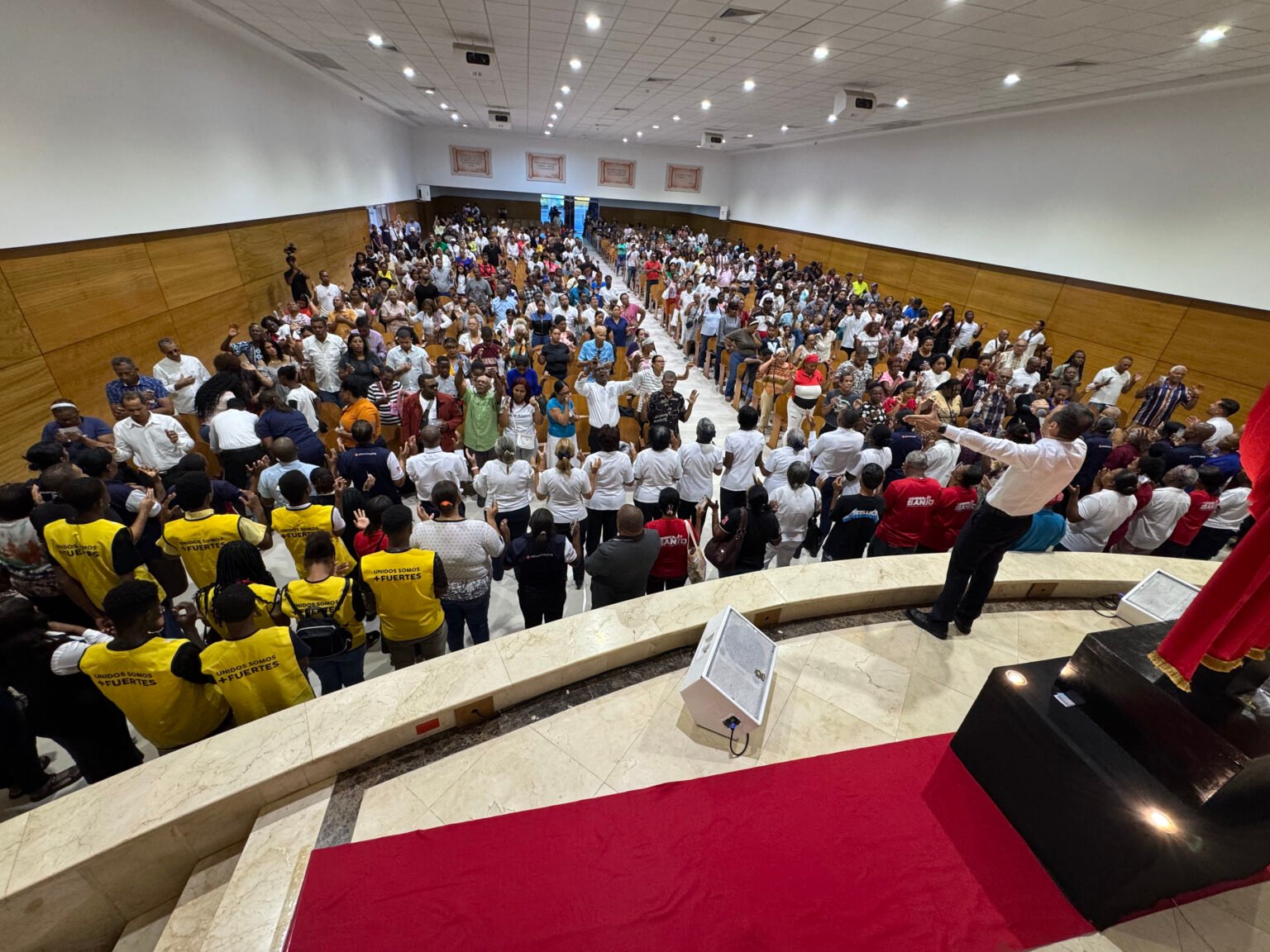Familia al Pie de la Cruz: un mismo clamor que unió a República Dominicana con el mundo